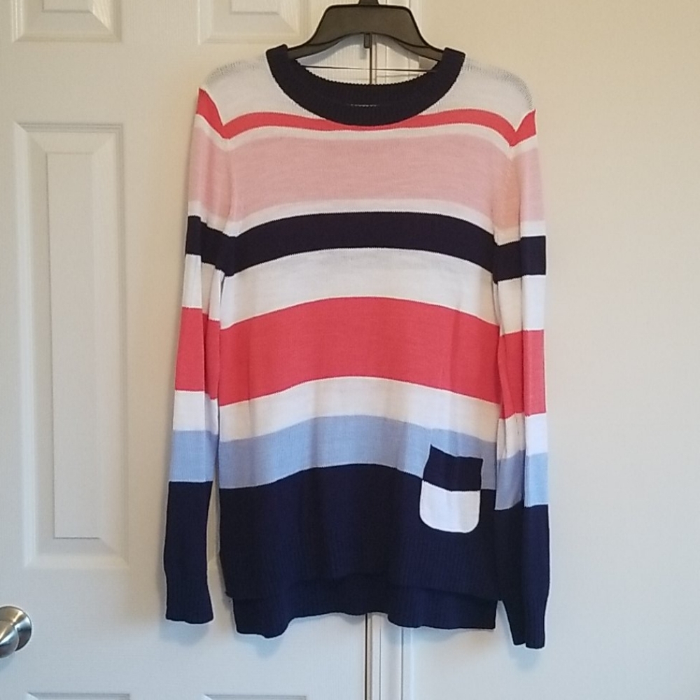 Crown & Ivy Sweater Size M